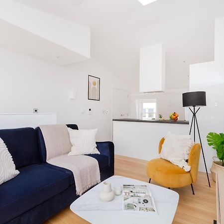Fitzrovia & Soho - 2Br With Balcony - Cityapartmentstay London Exterior foto