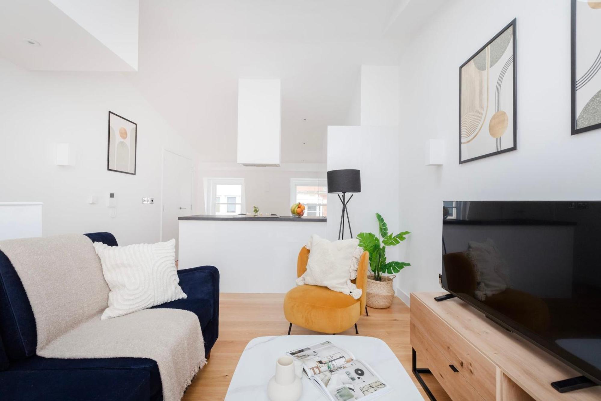 Fitzrovia & Soho - 2Br With Balcony - Cityapartmentstay London Exterior foto