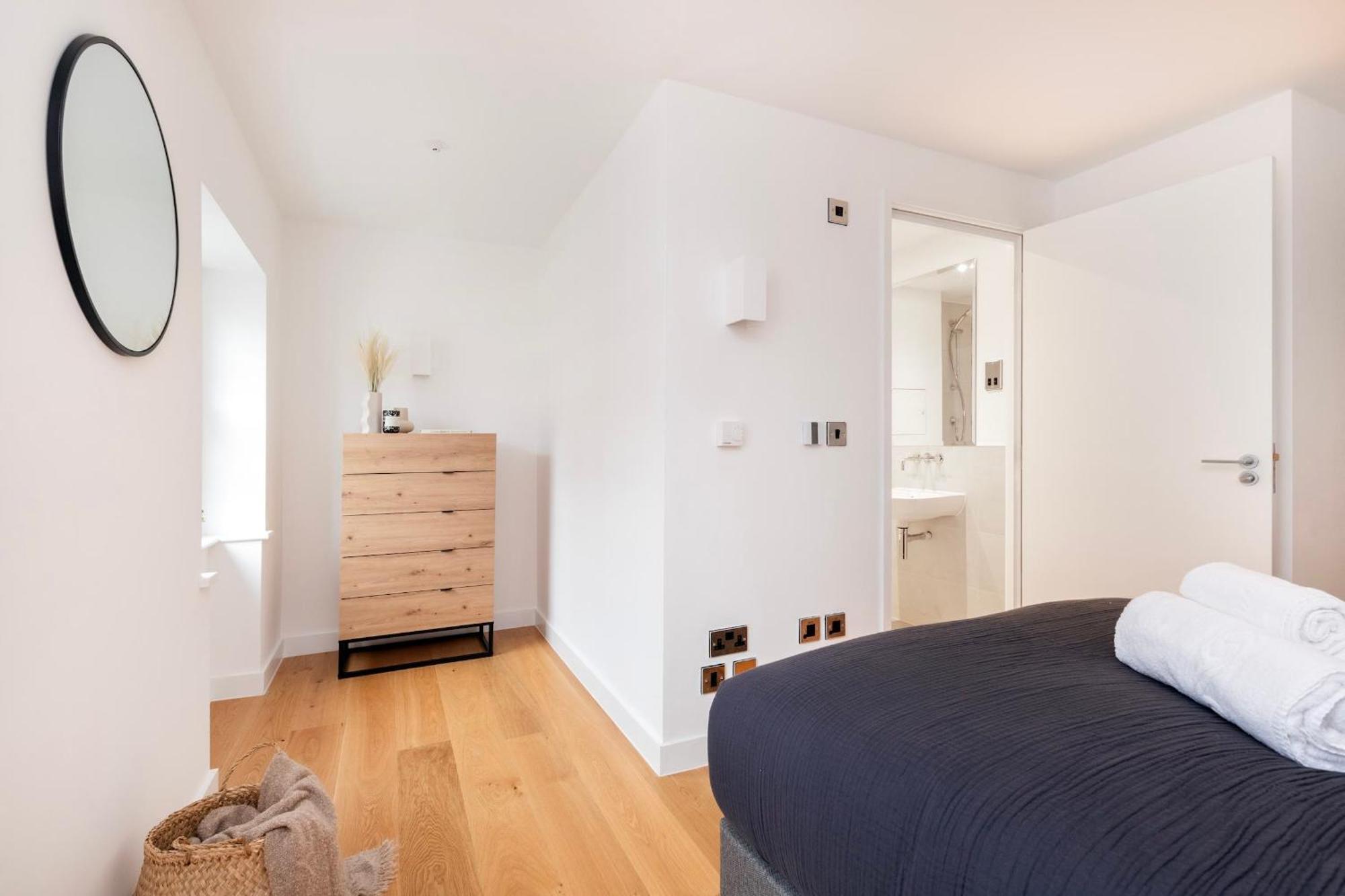 Fitzrovia & Soho - 2Br With Balcony - Cityapartmentstay London Exterior foto