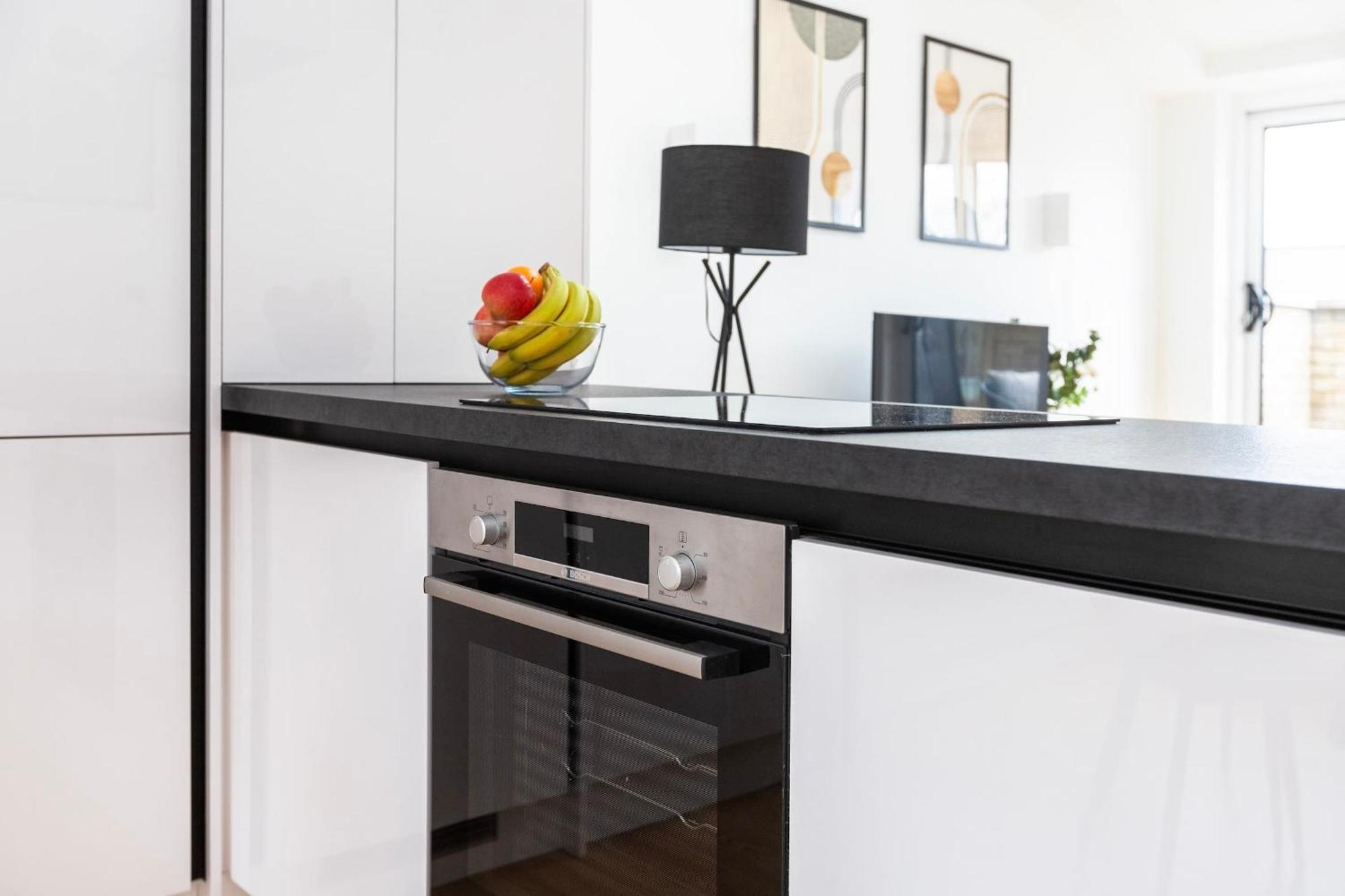 Fitzrovia & Soho - 2Br With Balcony - Cityapartmentstay London Exterior foto