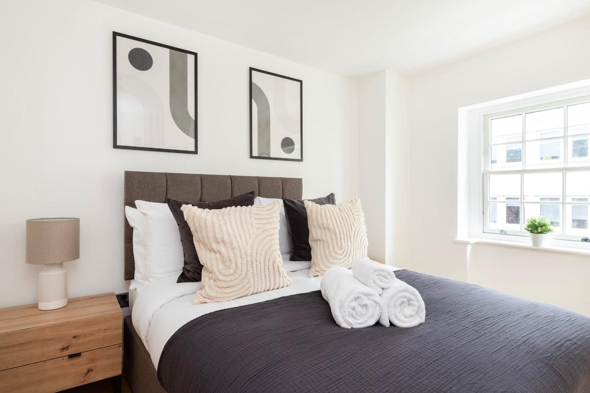 Fitzrovia & Soho - 2Br With Balcony - Cityapartmentstay London Exterior foto