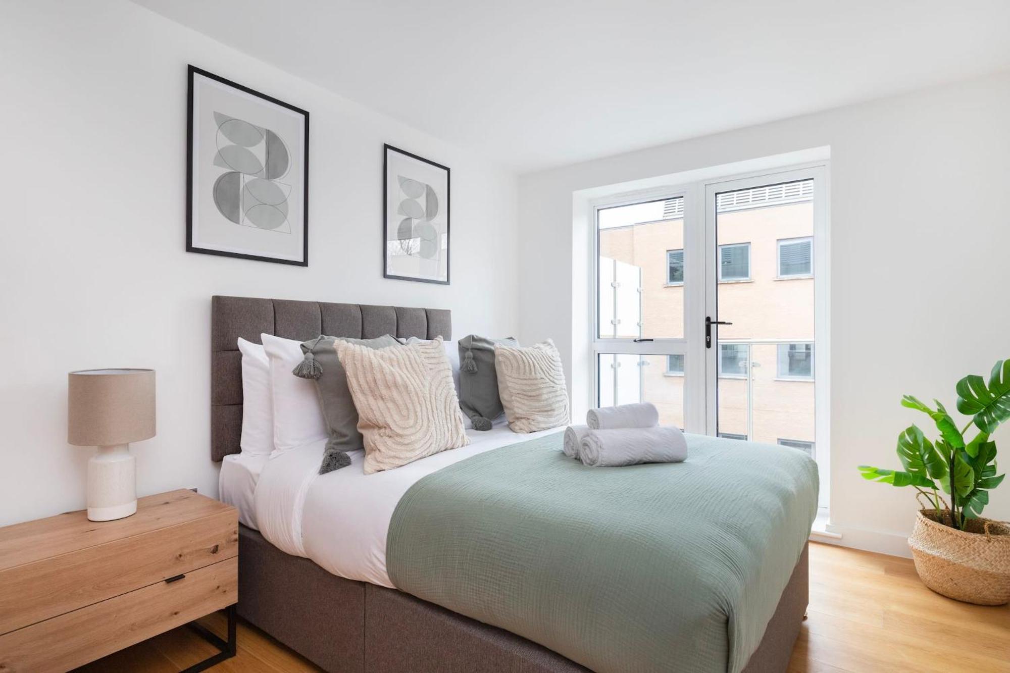 Fitzrovia & Soho - 2Br With Balcony - Cityapartmentstay London Exterior foto